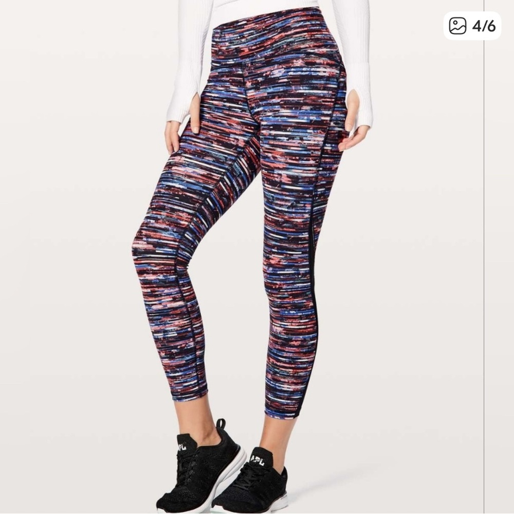 A-Lululemon train times 7/8 pant 25" Hinshu alpine white multi/black blue size 6
